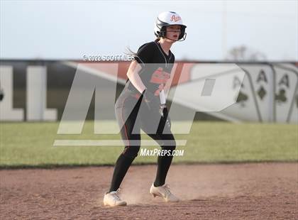Thumbnail 3 in Westfall vs Amanda-Clearcreek photogallery.