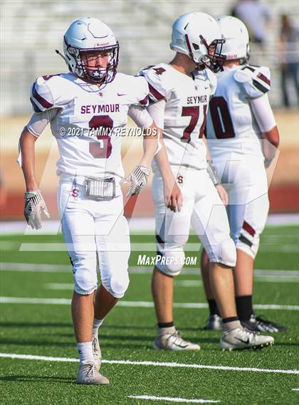 Thumbnail 2 in Seymour vs. Jacksboro  photogallery.