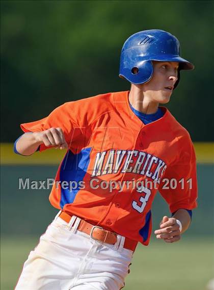 Thumbnail 3 in Marvin Ridge vs Weddington (Conference Playoffs) photogallery.