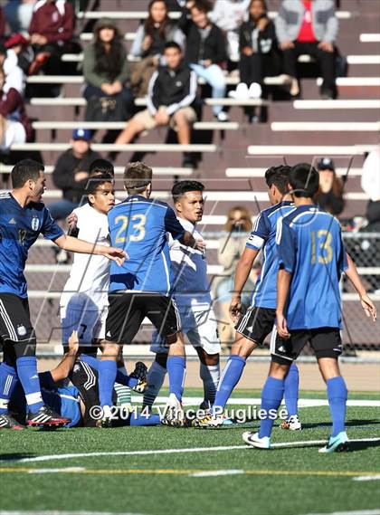 Thumbnail 2 in Canoga Park vs. El Camino Real photogallery.