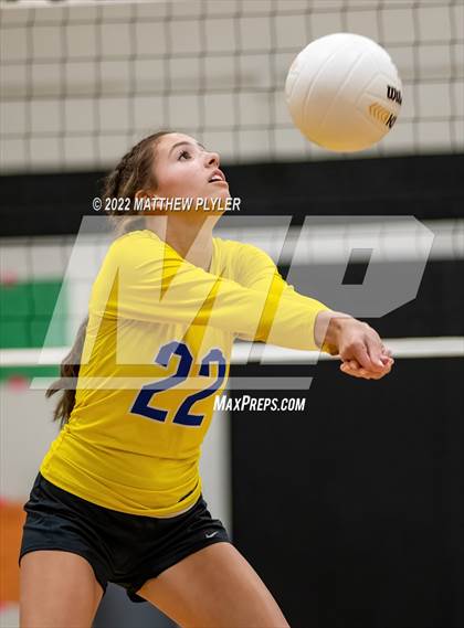 Thumbnail 2 in New Life Camp vs. The Burlington School (Grace Christian School Crusader Classic) photogallery.