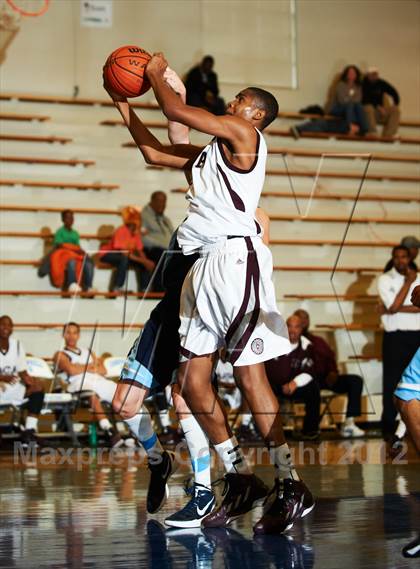 Thumbnail 2 in Pope vs. SACA (Campbell Tournament) photogallery.