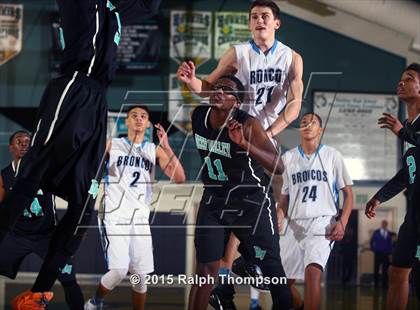 Thumbnail 3 in Clovis North vs. Deer Valley (Adidas Challenge) photogallery.