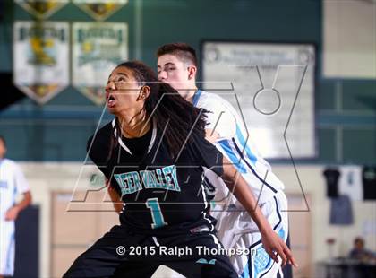 Thumbnail 1 in Clovis North vs. Deer Valley (Adidas Challenge) photogallery.