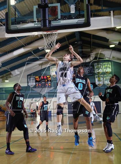 Thumbnail 1 in Clovis North vs. Deer Valley (Adidas Challenge) photogallery.