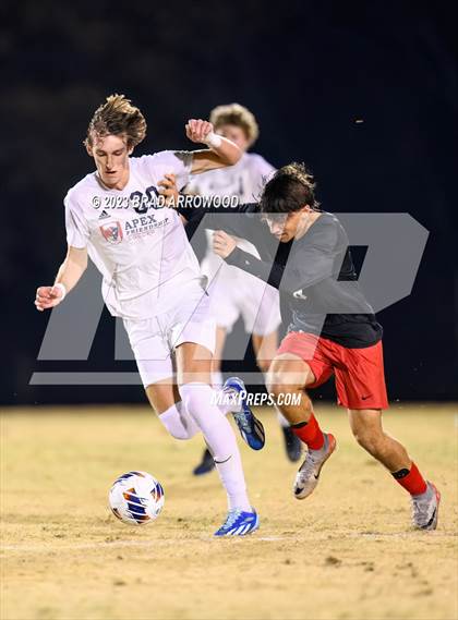Thumbnail 3 in South Mecklenburg vs. Apex Friendship (NCHSAA 4A Final) photogallery.