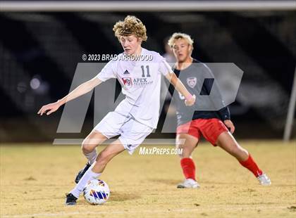 Thumbnail 1 in South Mecklenburg vs. Apex Friendship (NCHSAA 4A Final) photogallery.