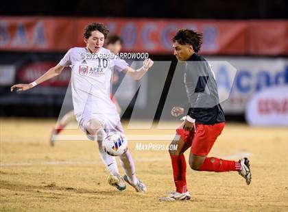 Thumbnail 2 in South Mecklenburg vs. Apex Friendship (NCHSAA 4A Final) photogallery.