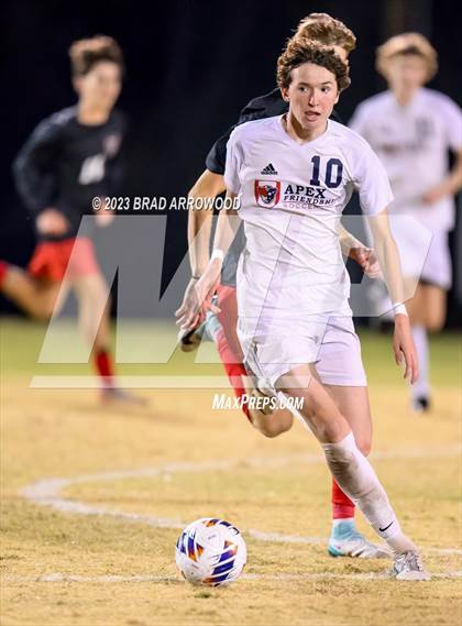 Thumbnail 3 in South Mecklenburg vs. Apex Friendship (NCHSAA 4A Final) photogallery.