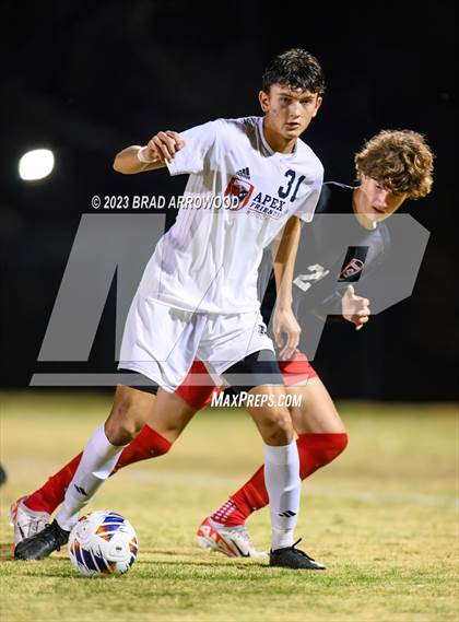 Thumbnail 1 in South Mecklenburg vs. Apex Friendship (NCHSAA 4A Final) photogallery.