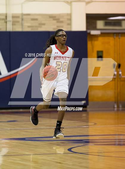 Thumbnail 3 in Salisbury vs. South Rowan (Sam Moir Christmas Classic) photogallery.