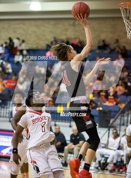 Thumbnail 1 in Salisbury vs. South Rowan (Sam Moir Christmas Classic) photogallery.