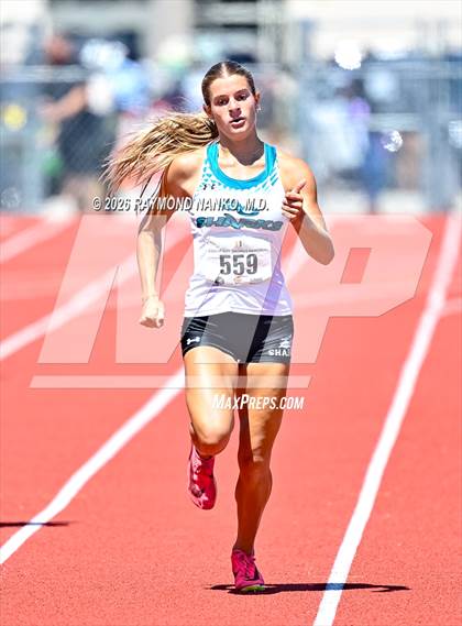 Thumbnail 2 in Guy Thomas Memorial (400 Meter) photogallery.