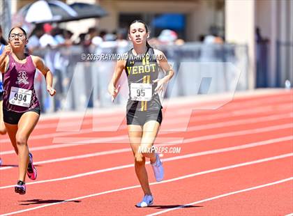 Thumbnail 2 in Guy Thomas Memorial (400 Meter) photogallery.
