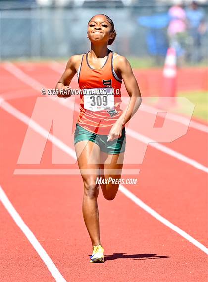 Thumbnail 1 in Guy Thomas Memorial (400 Meter) photogallery.