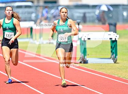 Thumbnail 2 in Guy Thomas Memorial (400 Meter) photogallery.