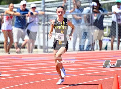 Thumbnail 2 in Guy Thomas Memorial (400 Meter) photogallery.