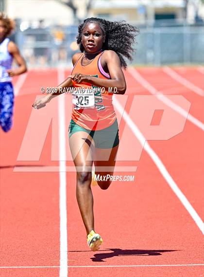 Thumbnail 2 in Guy Thomas Memorial (400 Meter) photogallery.