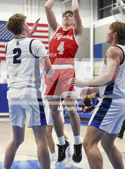 Thumbnail 1 in Greenwood vs Plattsburg (Bill Rowe's Queen City Showcase) photogallery.