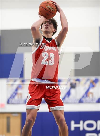 Thumbnail 1 in Greenwood vs Plattsburg (Bill Rowe's Queen City Showcase) photogallery.