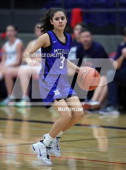 Thumbnail 1 in McCallum vs. Wimberley (Wimberley Hoopfest) photogallery.