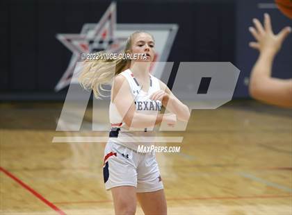 Thumbnail 1 in McCallum vs. Wimberley (Wimberley Hoopfest) photogallery.