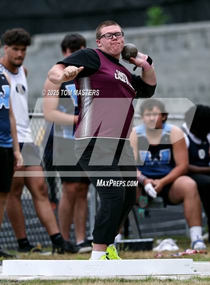 Thumbnail 3 in NCHSAA 4A West Regional (Shot Put) photogallery.
