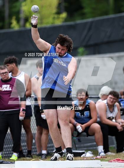 Thumbnail 2 in NCHSAA 4A West Regional (Shot Put) photogallery.