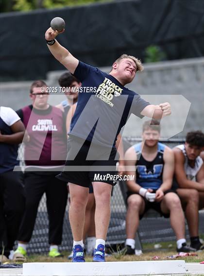 Thumbnail 3 in NCHSAA 4A West Regional (Shot Put) photogallery.