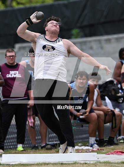 Thumbnail 3 in NCHSAA 4A West Regional (Shot Put) photogallery.