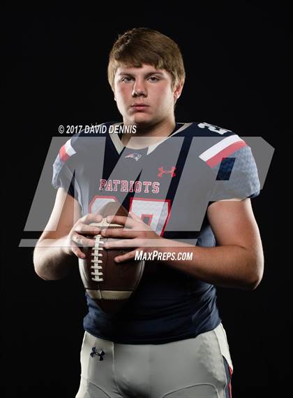 Thumbnail 1 in Liberty Senior Photos photogallery.