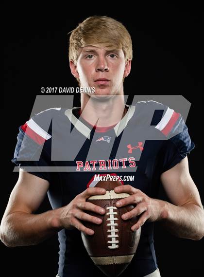 Thumbnail 1 in Liberty Senior Photos photogallery.
