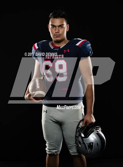 Thumbnail 3 in Liberty Senior Photos photogallery.