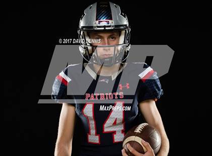 Thumbnail 2 in Liberty Senior Photos photogallery.