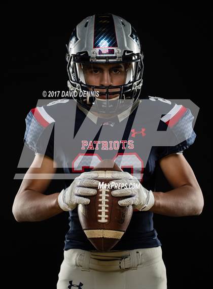 Thumbnail 2 in Liberty Senior Photos photogallery.