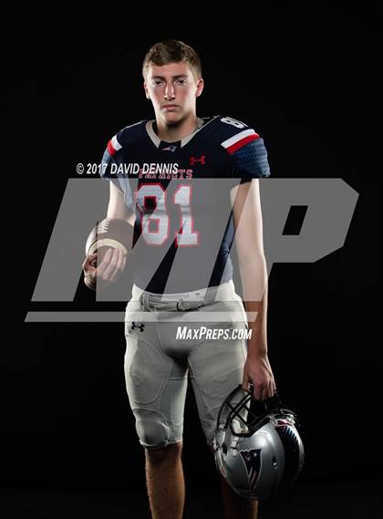 Thumbnail 3 in Liberty Senior Photos photogallery.