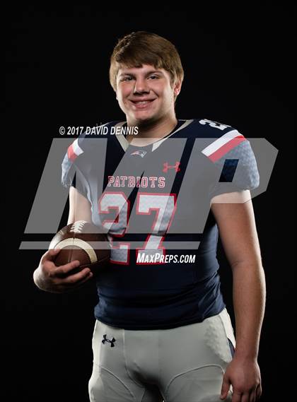 Thumbnail 3 in Liberty Senior Photos photogallery.