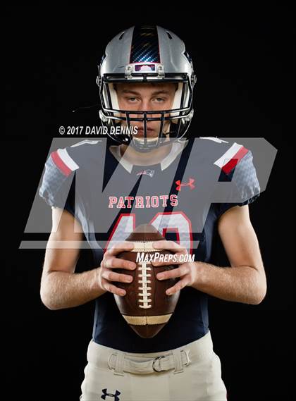 Thumbnail 3 in Liberty Senior Photos photogallery.