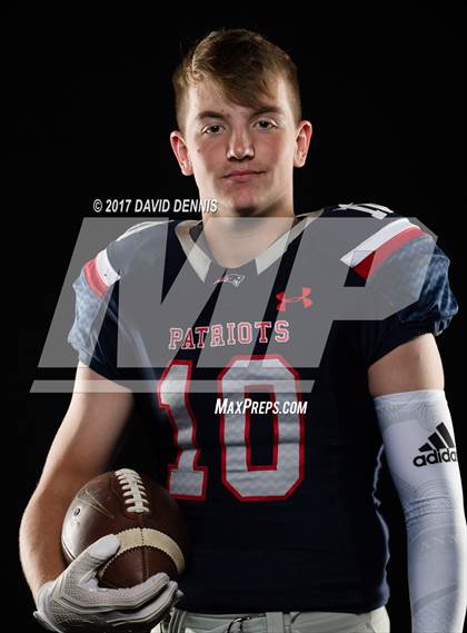 Thumbnail 1 in Liberty Senior Photos photogallery.
