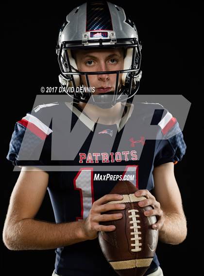 Thumbnail 2 in Liberty Senior Photos photogallery.