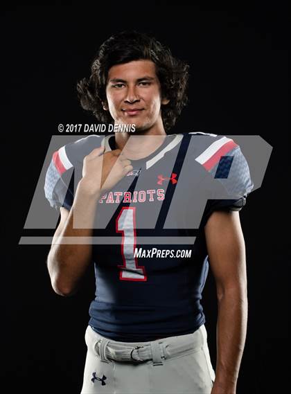 Thumbnail 1 in Liberty Senior Photos photogallery.