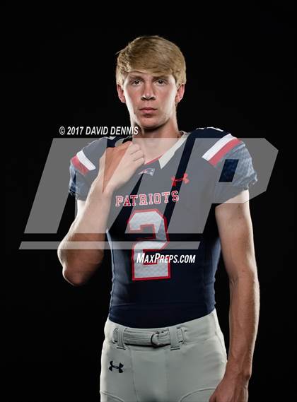 Thumbnail 1 in Liberty Senior Photos photogallery.