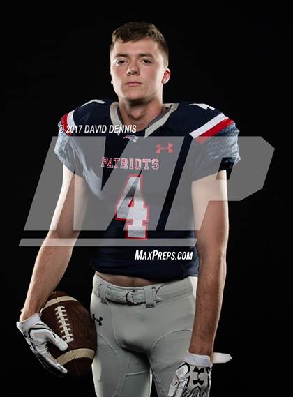 Thumbnail 2 in Liberty Senior Photos photogallery.