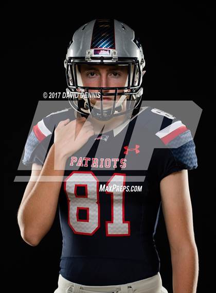 Thumbnail 1 in Liberty Senior Photos photogallery.