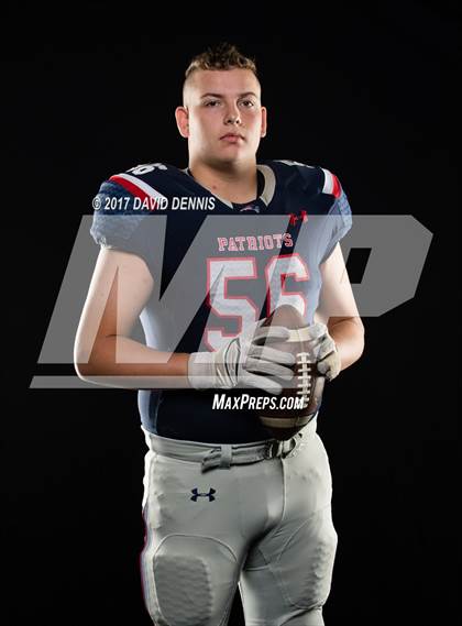 Thumbnail 2 in Liberty Senior Photos photogallery.