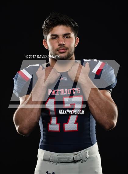 Thumbnail 2 in Liberty Senior Photos photogallery.