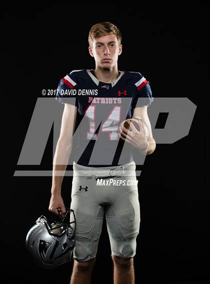 Thumbnail 3 in Liberty Senior Photos photogallery.