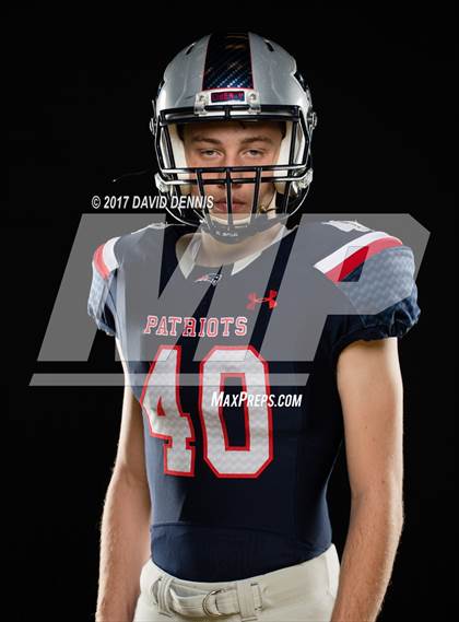 Thumbnail 2 in Liberty Senior Photos photogallery.