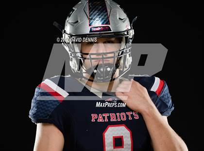 Thumbnail 2 in Liberty Senior Photos photogallery.