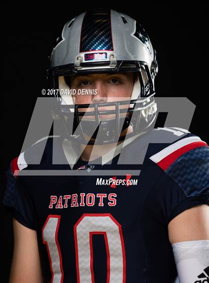 Thumbnail 2 in Liberty Senior Photos photogallery.